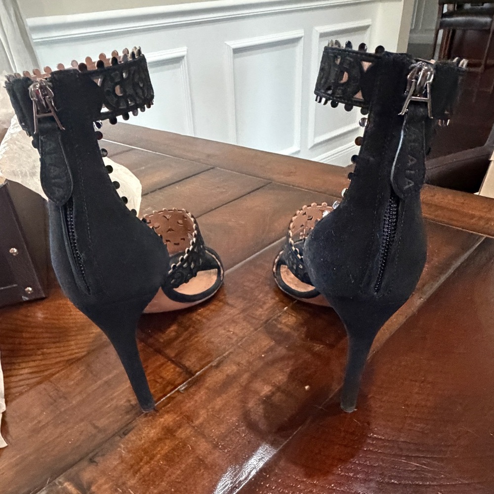 Alaia Black Heels - Picture 7 of 12